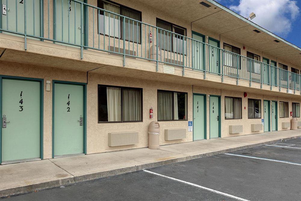Americas Best Value Inn - לייק סיטי מראה פנימי תמונה